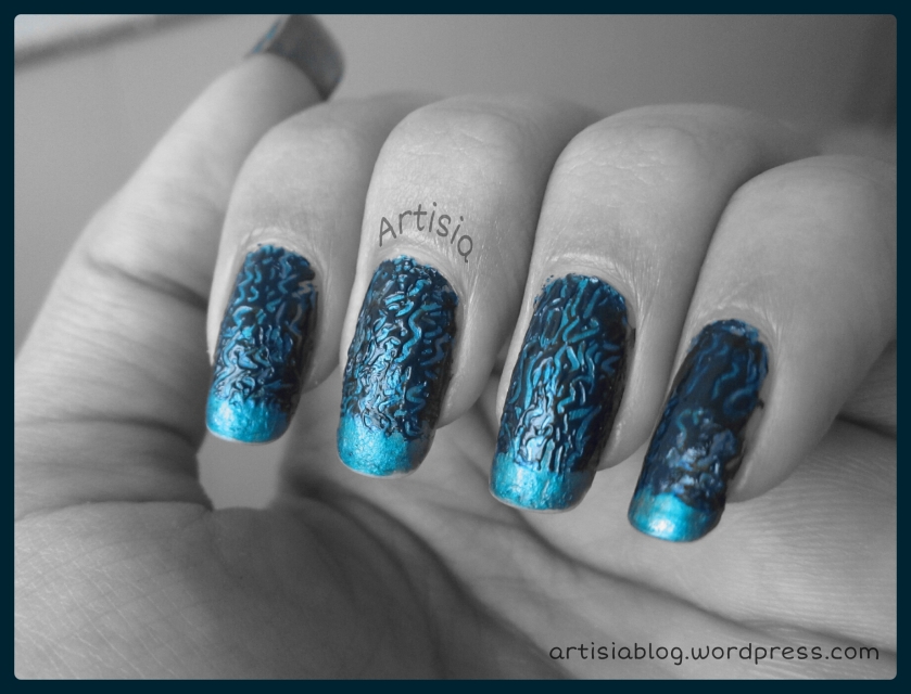 textured nail art blue india